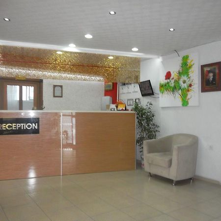 Konak Hotel Mut Extérieur photo
