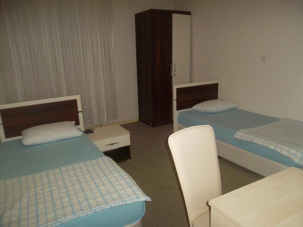 Konak Hotel Mut Extérieur photo