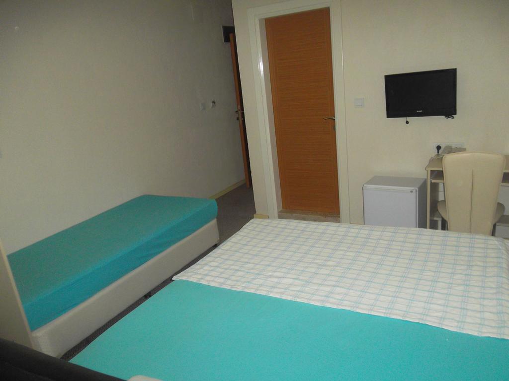 Konak Hotel Mut Extérieur photo