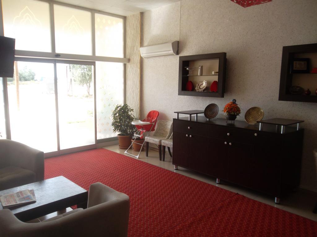 Konak Hotel Mut Extérieur photo